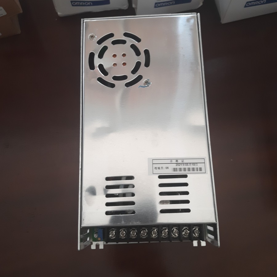 Switching power supply SR-Q600 back
